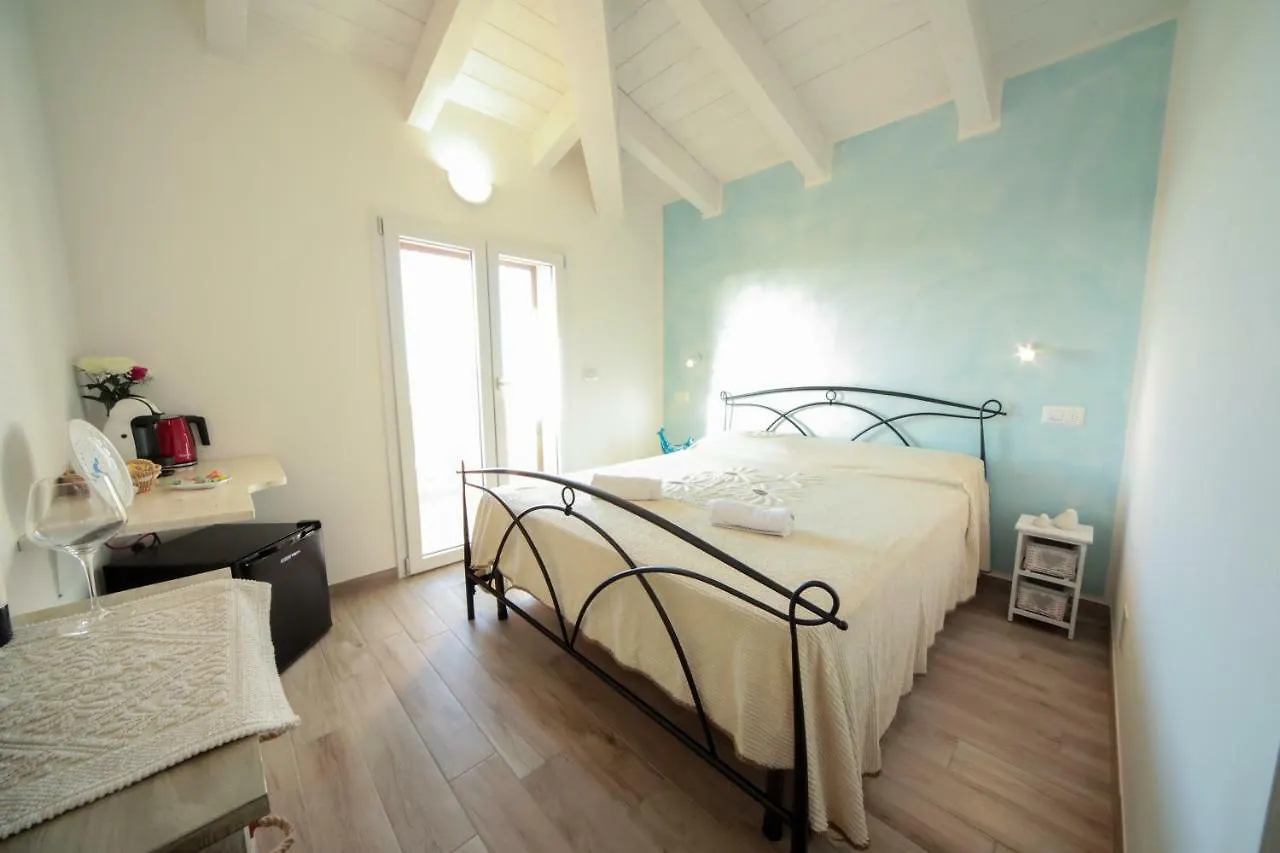 Suite Delle Rondini contacts